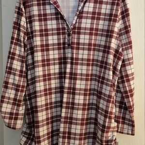 Feathers Burgundy and White Patterned Maternity Shirt